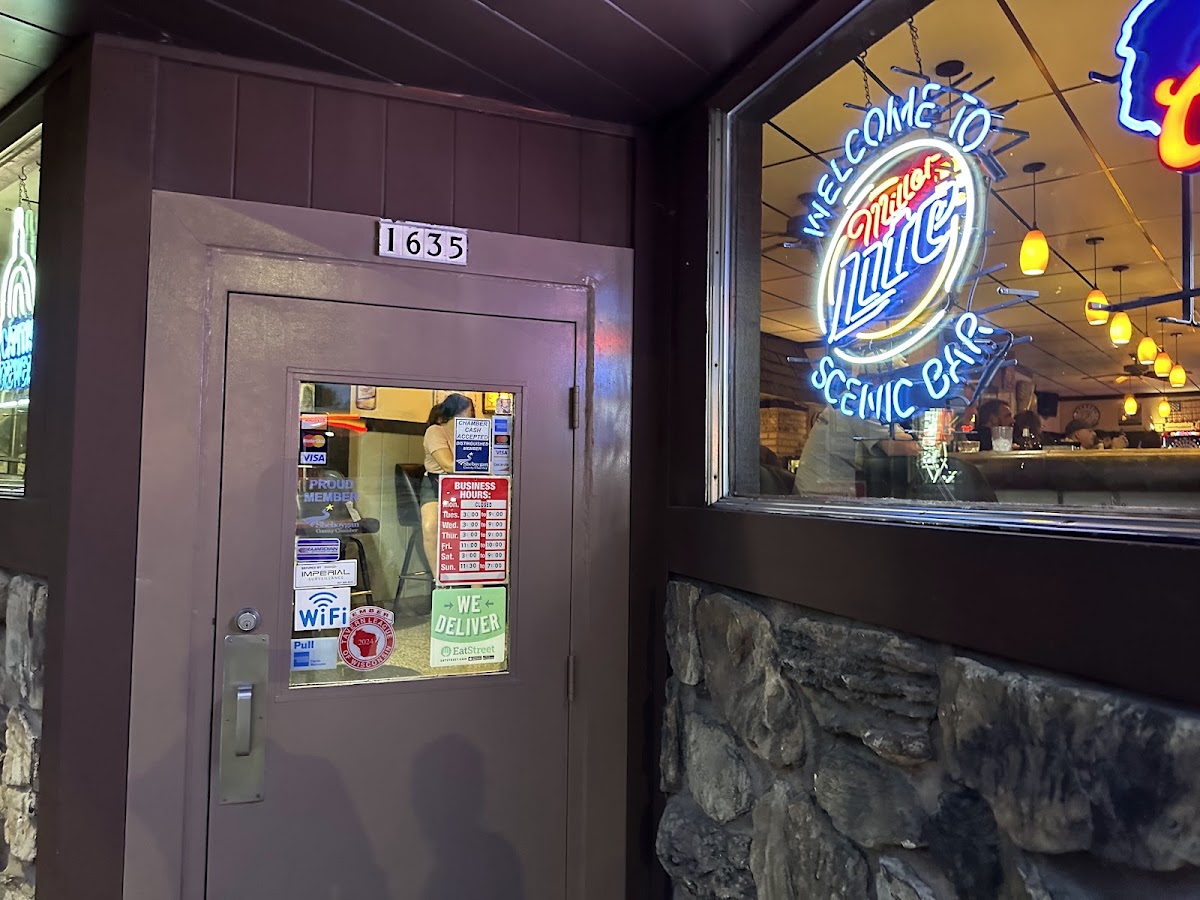 Scenic Bar & Restaurant